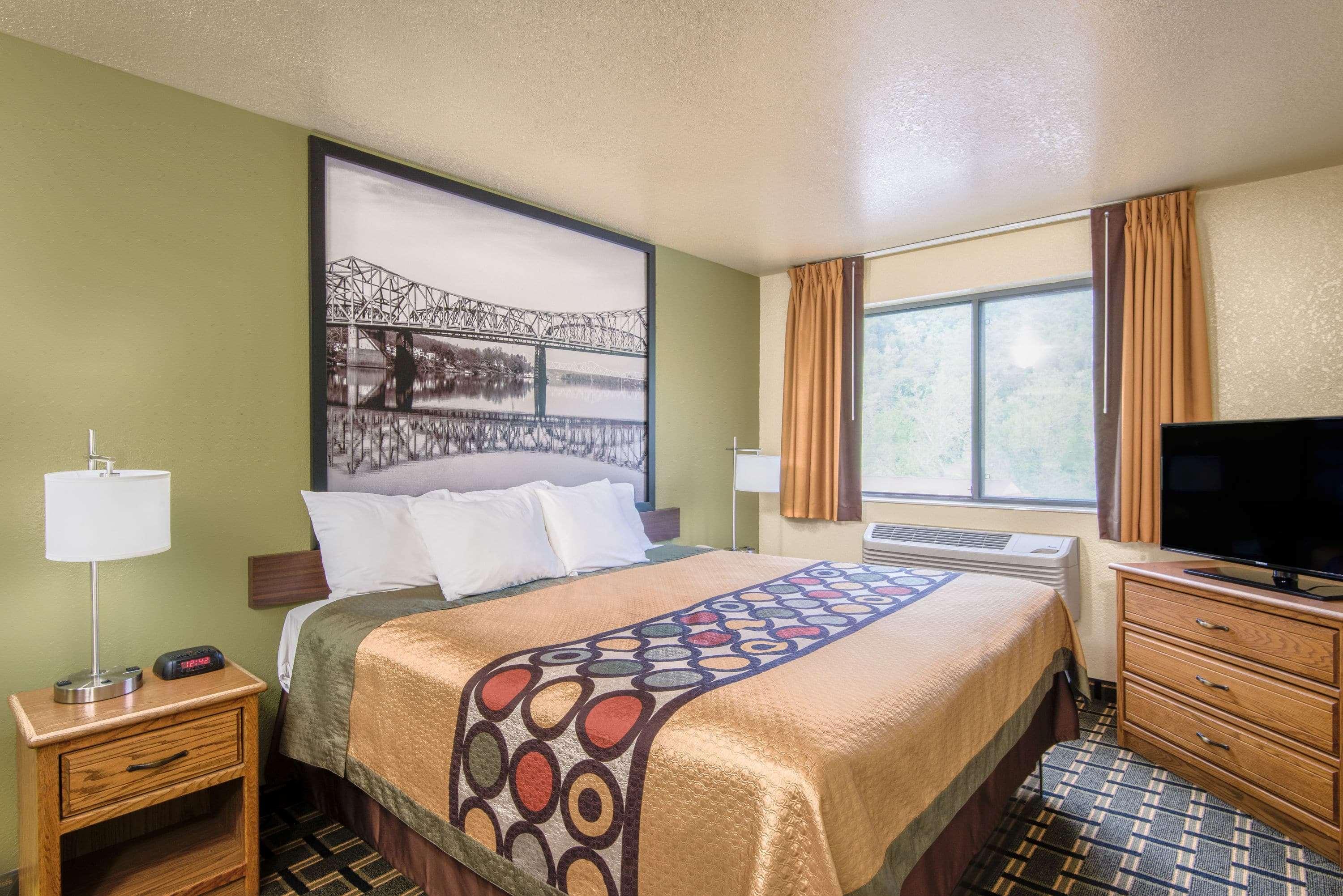 ซูเปอร์ 8 บาย วินด์แฮม วีลลิง Hotel วีลลิ่ง ภายนอก รูปภาพ
