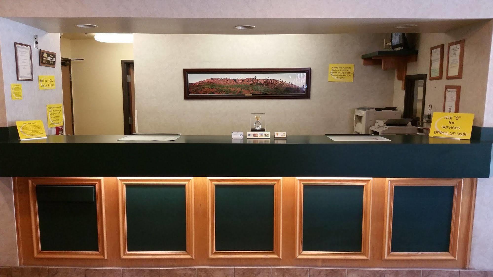 ซูเปอร์ 8 บาย วินด์แฮม วีลลิง Hotel วีลลิ่ง ภายนอก รูปภาพ